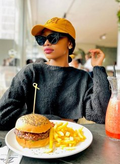 Erica_Cody - puta in Bangalore Photo 1 of 6