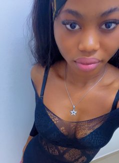 Jamila - escort in Muscat Photo 5 of 5