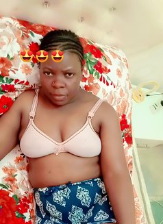 Jamila - escort in Dammam Photo 3 of 4