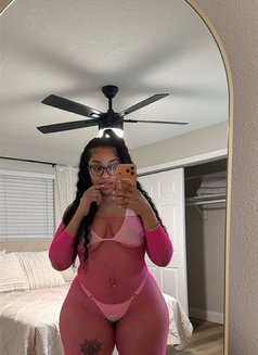 Jamila - escort in Baku Photo 4 of 4