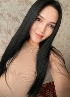 Jamila - escort in Riyadh Photo 8 of 10
