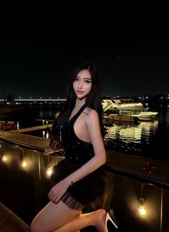 Jamila so hot! - Transsexual escort in Abu Dhabi Photo 8 of 13