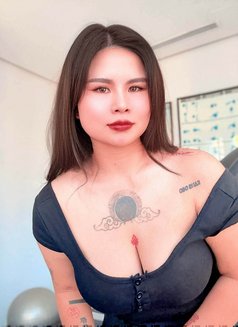 Jamilah - escort in Jeddah Photo 2 of 5