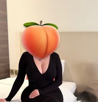 Jamile - escort in Muscat Photo 2 of 6