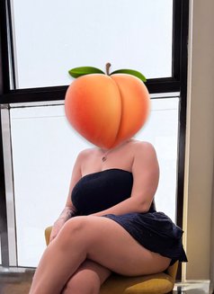 Jamile - escort in Muscat Photo 4 of 6