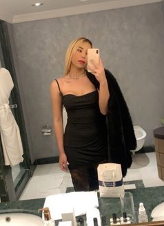 Jammy - Transsexual escort in Riyadh Photo 8 of 13