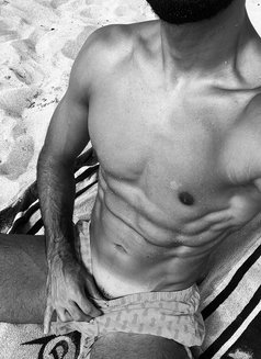 Jamo - Male escort in Beirut Photo 5 of 6