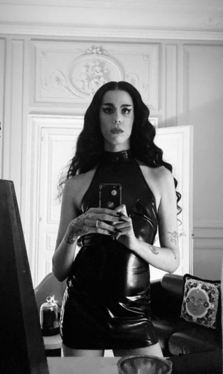 Jan, French Transsexual escort in Paris