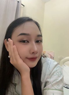 Jan small girl - escort in Muscat Photo 2 of 4