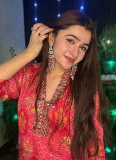 Jana Chahe - puta in Pune Photo 2 of 4