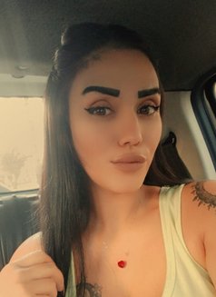 Jana - escort in Beirut Photo 2 of 4