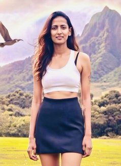 Janaki Ramachandran - escort in New Delhi Photo 2 of 5