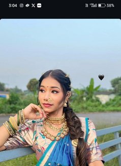 Janani - escort in Chennai Photo 3 of 11