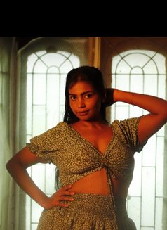 Janani - escort in Chennai Photo 11 of 11