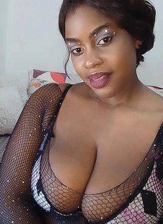 Janat - adult performer in Muscat Photo 4 of 6