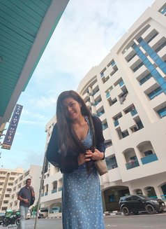 Jane 22 - puta in Dubai Photo 4 of 5