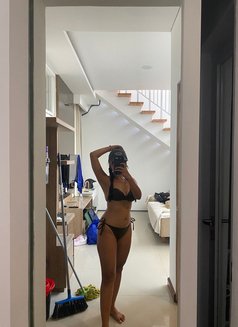 Jane F - puta in Jakarta Photo 3 of 12