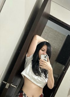 Jane - escort in Abu Dhabi Photo 7 of 8