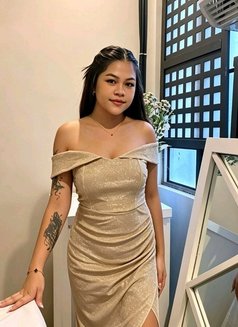 Jane - escort in Manila Photo 1 of 6