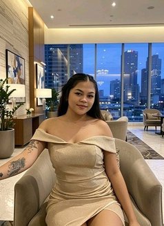 Jane - escort in Manila Photo 2 of 6
