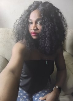 Jane Francess - puta in Beirut Photo 2 of 5