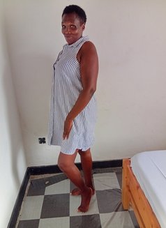 Jane - escort in Nairobi Photo 1 of 6