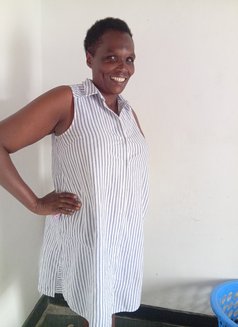 Jane - escort in Nairobi Photo 5 of 6