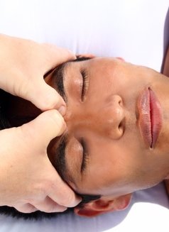 Jane New Chinese Massage - masseuse in Al Manama Photo 6 of 8
