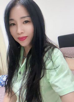 Jane New Chinese Massage - masseuse in Al Manama Photo 9 of 10