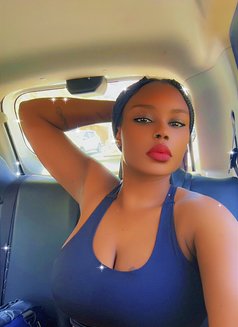 Jane - escort in New Delhi Photo 2 of 3