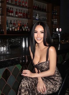 Andrea - escort in Mumbai Photo 7 of 8