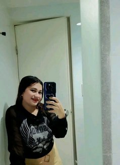 Janea Ly - escort in Makati City Photo 14 of 15