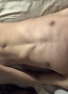 Janee - Male escort in Jakarta Photo 8 of 8