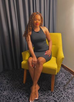 Janee - masseuse in Nairobi Photo 1 of 3