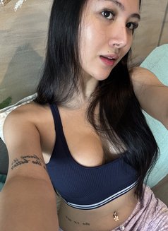 Janelle - Transsexual escort in Manila Photo 12 of 17