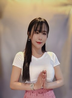 Janeny - escort in Bangkok Photo 1 of 5