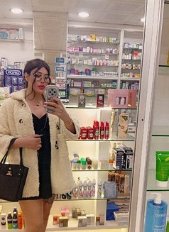 Janet - Transsexual escort in Beirut Photo 1 of 1