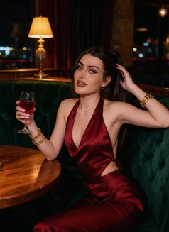 Janet - Transsexual escort in Beirut Photo 7 of 7