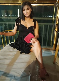 Jang - puta in Singapore Photo 4 of 4