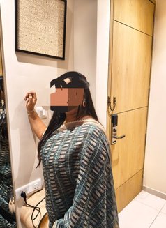 Janhavi - escort in Bangalore Photo 4 of 7