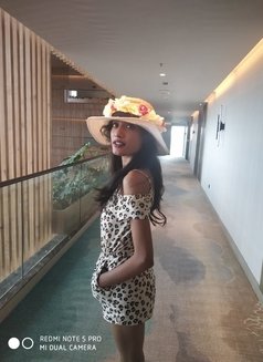 Janhvi - escort in Bangalore Photo 1 of 3