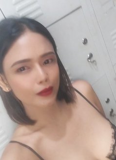 Jani - escort in Manila Photo 4 of 5