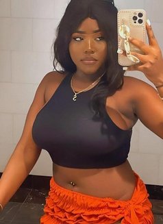 Janice - puta in Al Sohar Photo 1 of 5