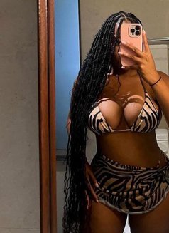 Janice - puta in Al Sohar Photo 2 of 5