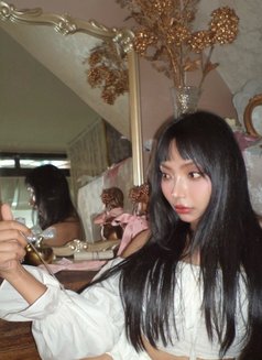 Janice - escort in Hong Kong Photo 2 of 8