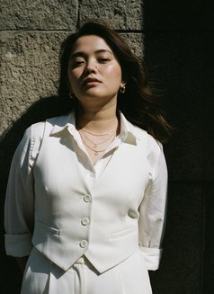 Janine - escort in Dubai Photo 4 of 6