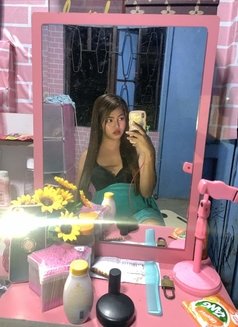 Janine - Transsexual escort in Manila Photo 4 of 4