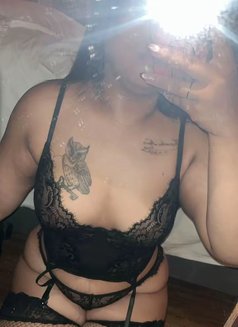 Janis Sukhumvit - escort in Bangkok Photo 3 of 6