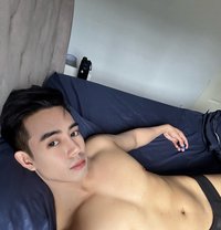 Janluke - Male escort in Manila