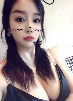 Janna - escort in Cairo Photo 5 of 5